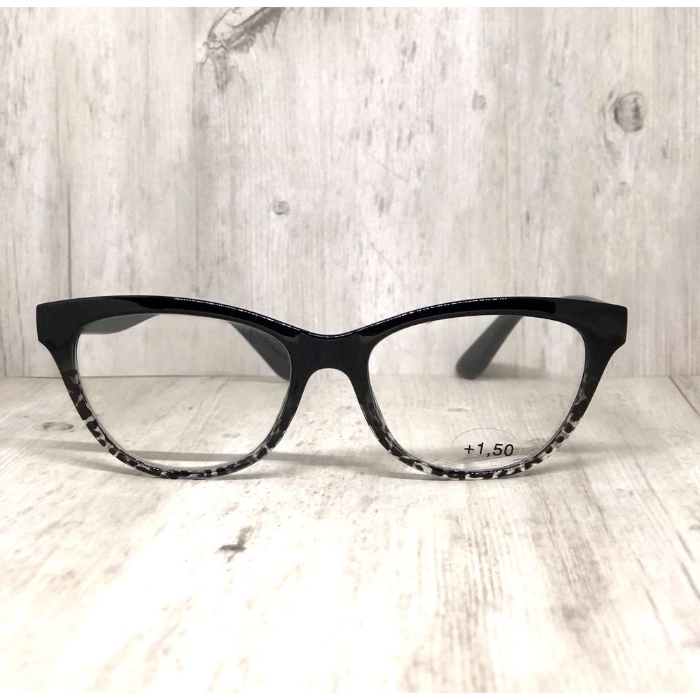 Jessica Simpson Cat Eye reading Glasses eyeglasses